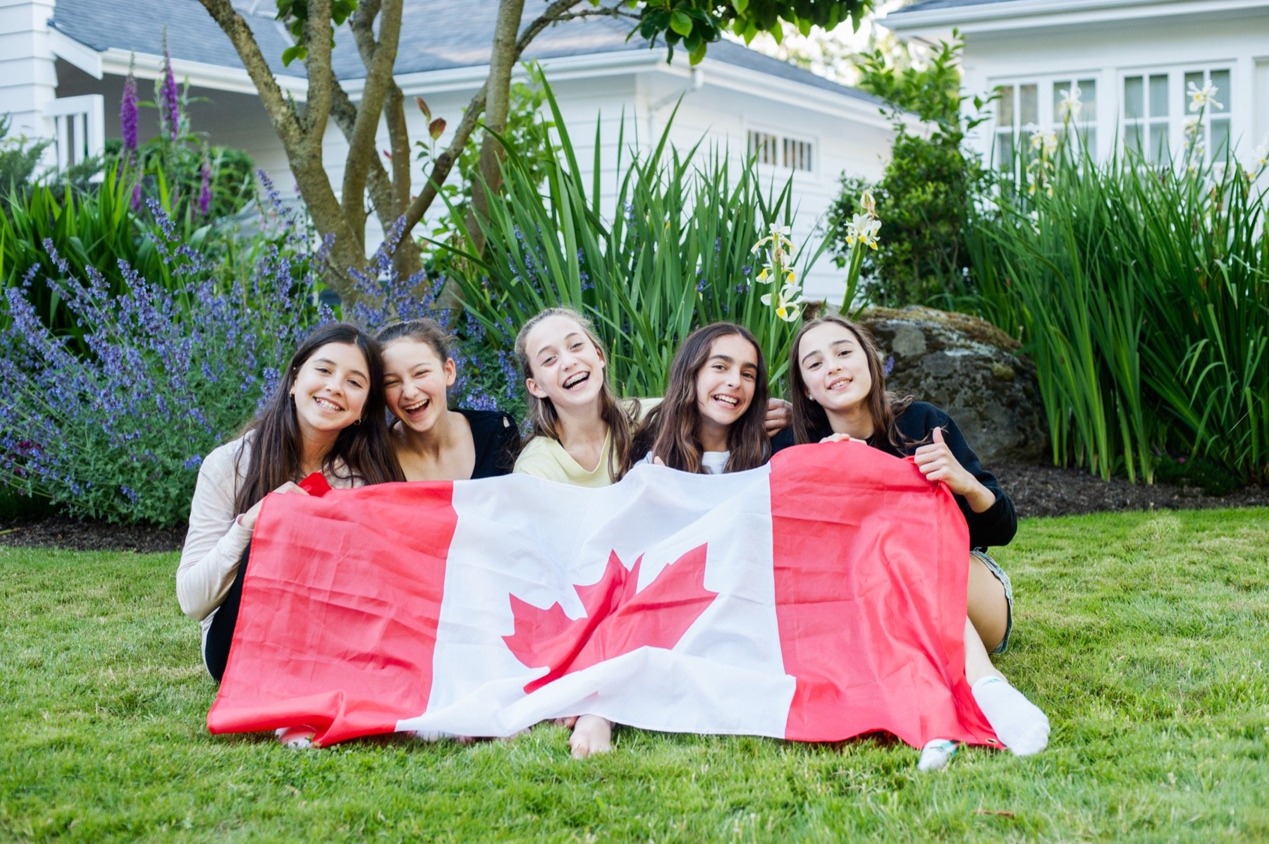 gns students with a canada flag