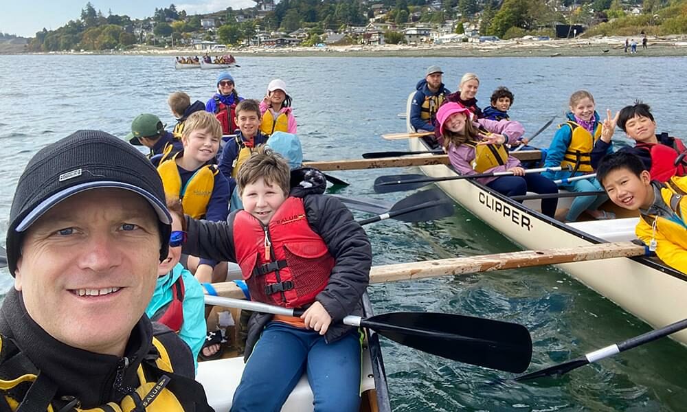 Middle School students in canoes
